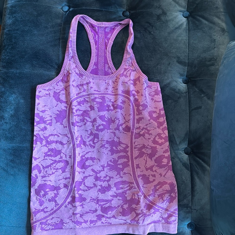 Lululemon swiftly tank | purple floral | Size 8